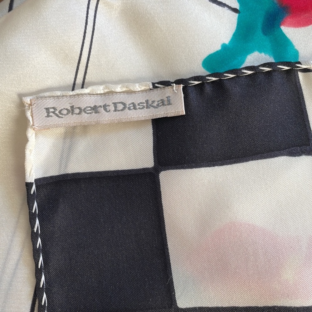 Robert Daskal scarf - Picture 3 of 3